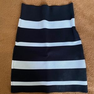 BCBG b&w striped skirt